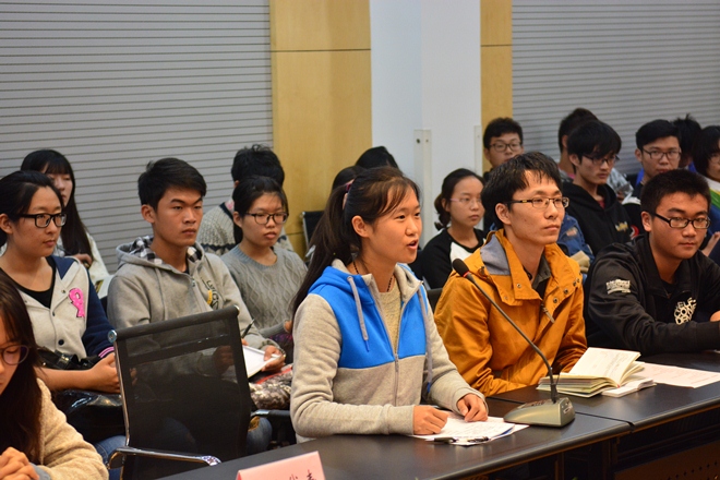 与信仰对话——我院举行全国道德模范洪战辉座谈会