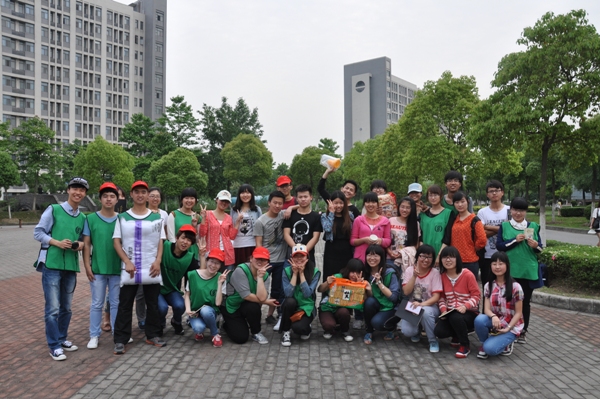 【体育精神】拓展运动知识，增强身体素质——艾弗森贝博ballbet官网“步步精彩”趣味运动会